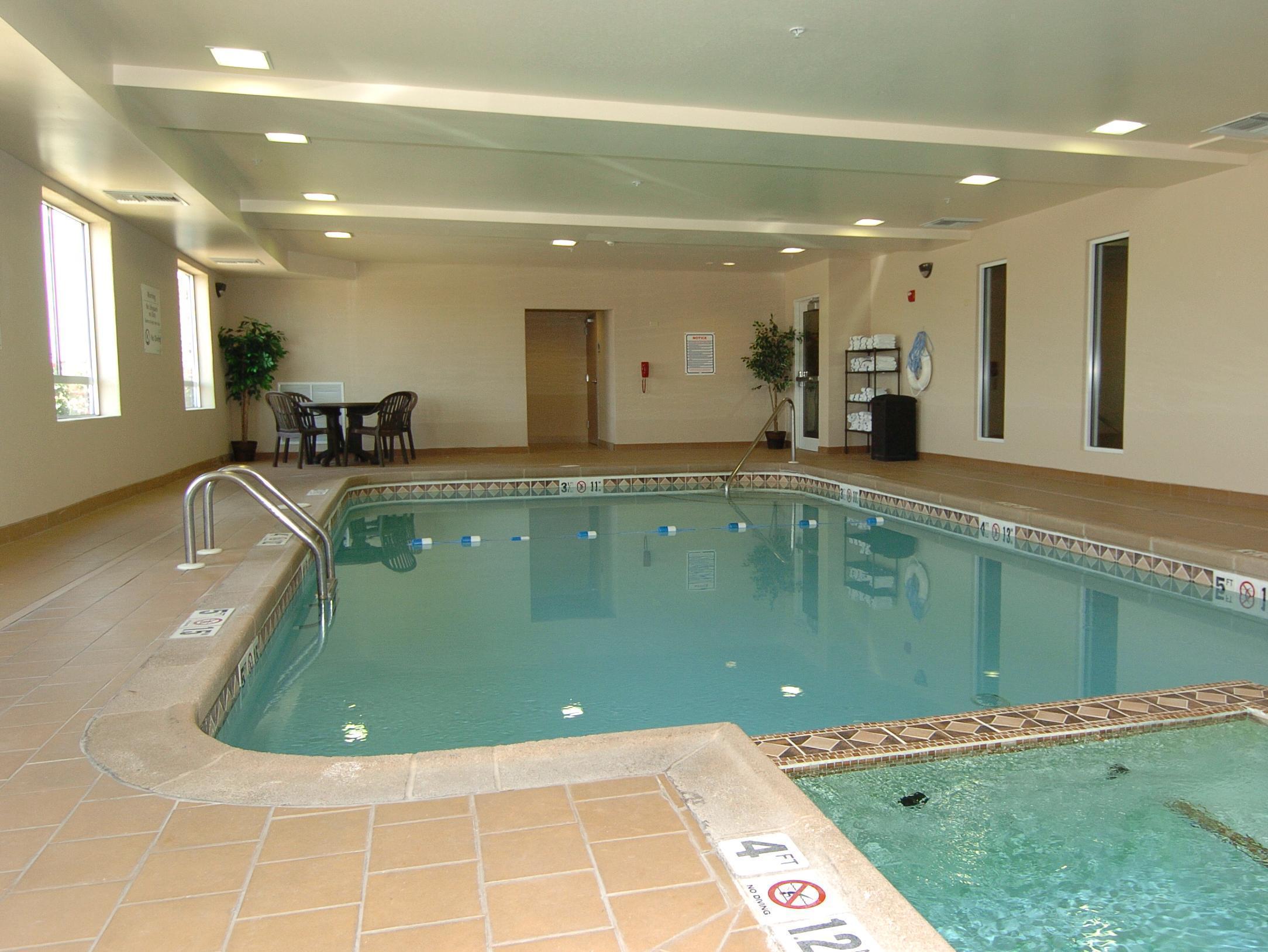 Holiday Inn Express Hutchison By Ihg Hutchinson Exteriér fotografie